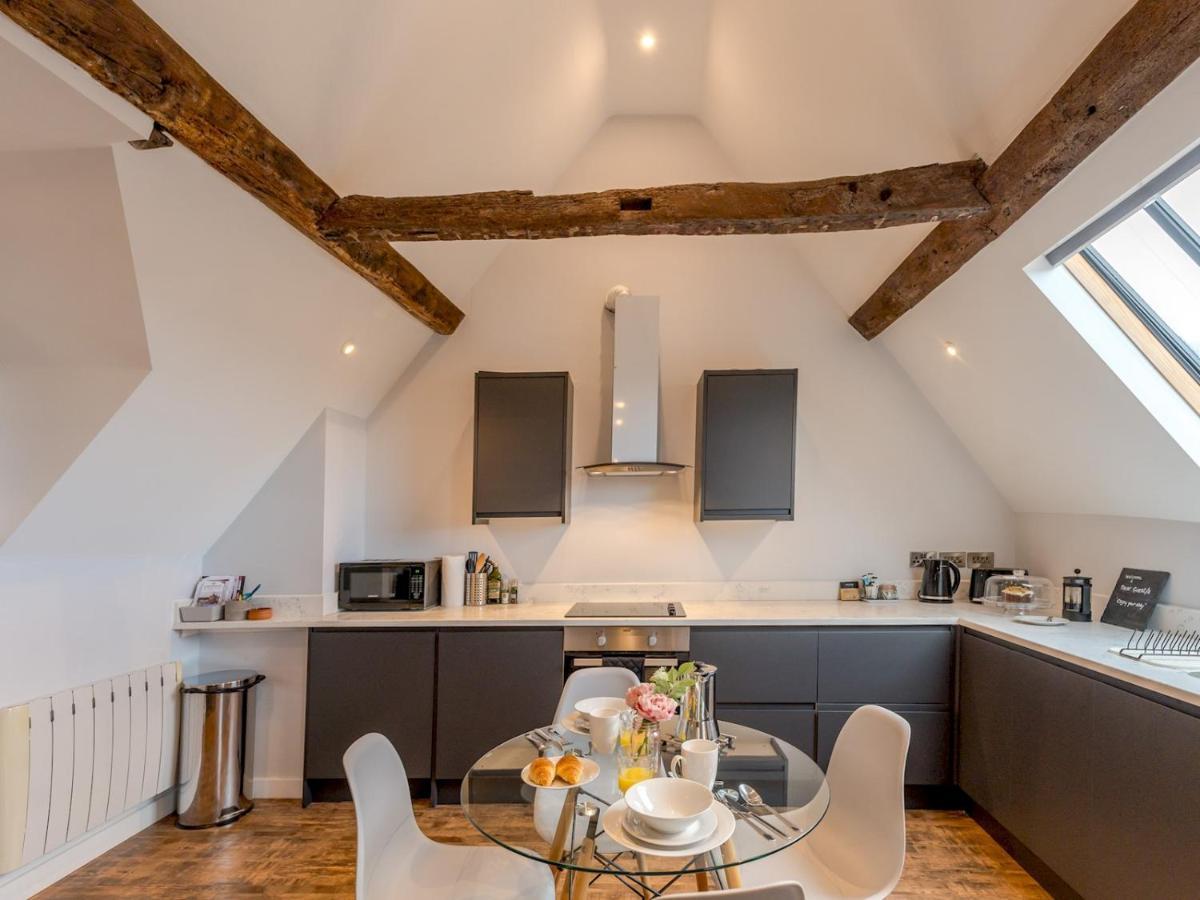 Pass The Keys 5C Charming Town Centre Apartment With Roof Top Views Shrewsbury Exterior photo