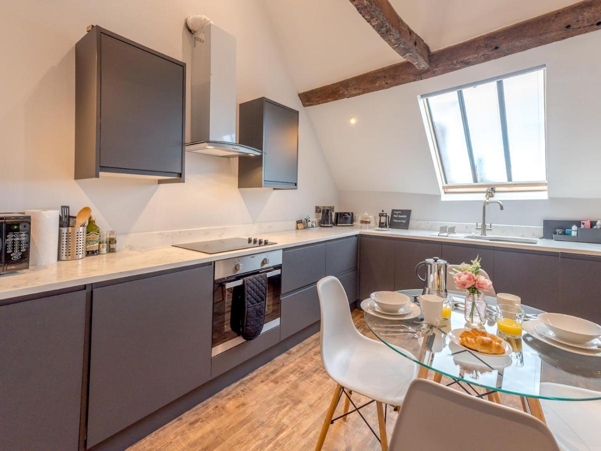 Pass The Keys 5C Charming Town Centre Apartment With Roof Top Views Shrewsbury Exterior photo
