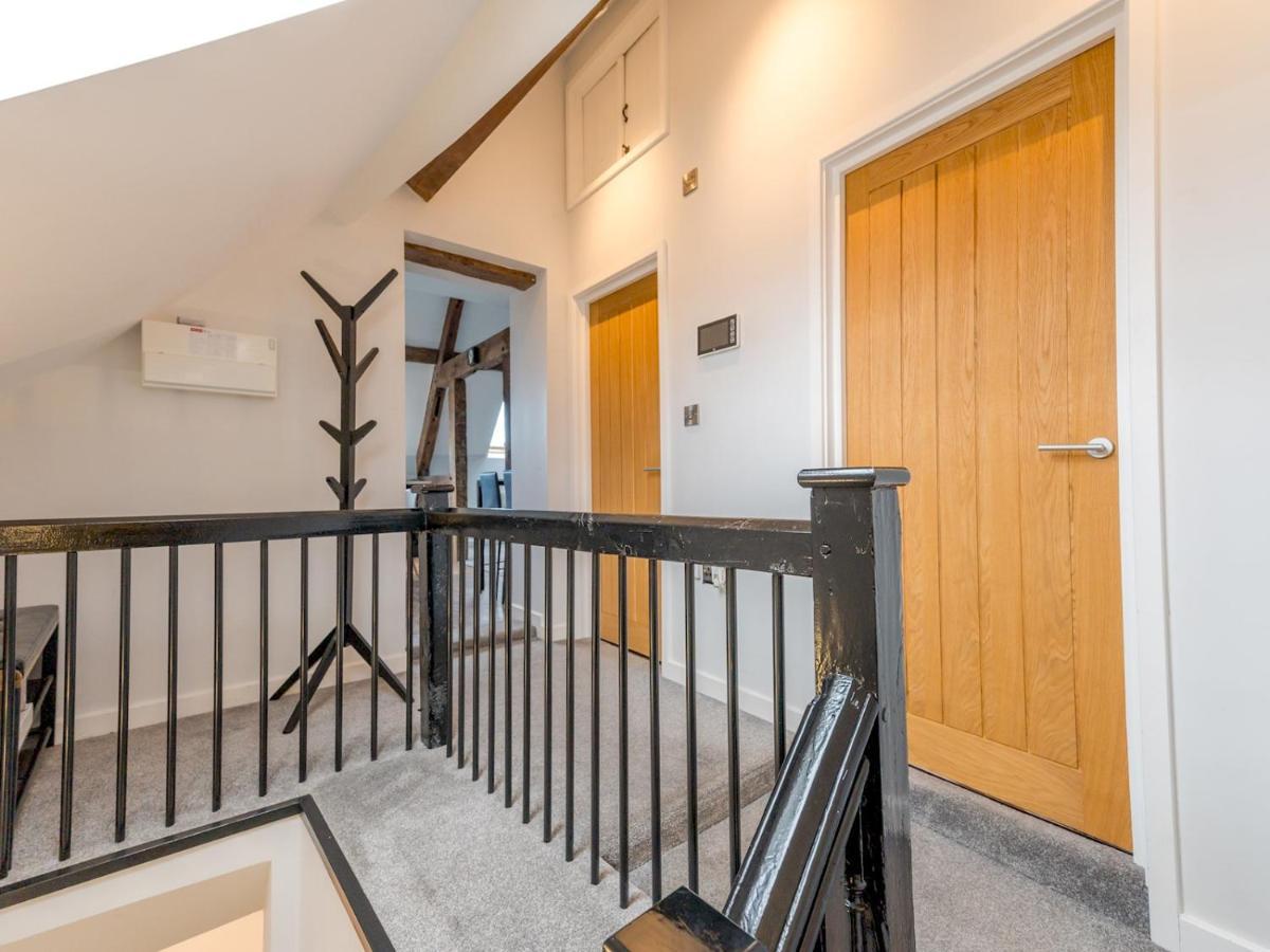 Pass The Keys 5C Charming Town Centre Apartment With Roof Top Views Shrewsbury Exterior photo